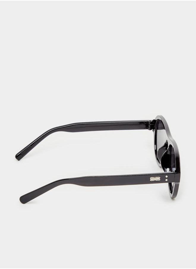 Round Sunglasses with Nose Pads