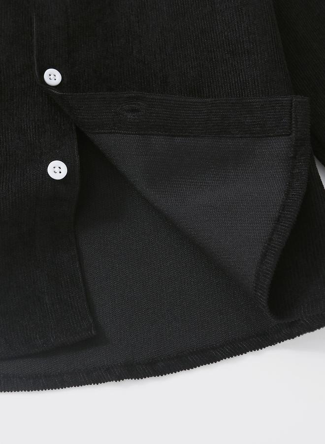 تايك تو قميص ولادي أسود مخملي بأزرار - Image 4