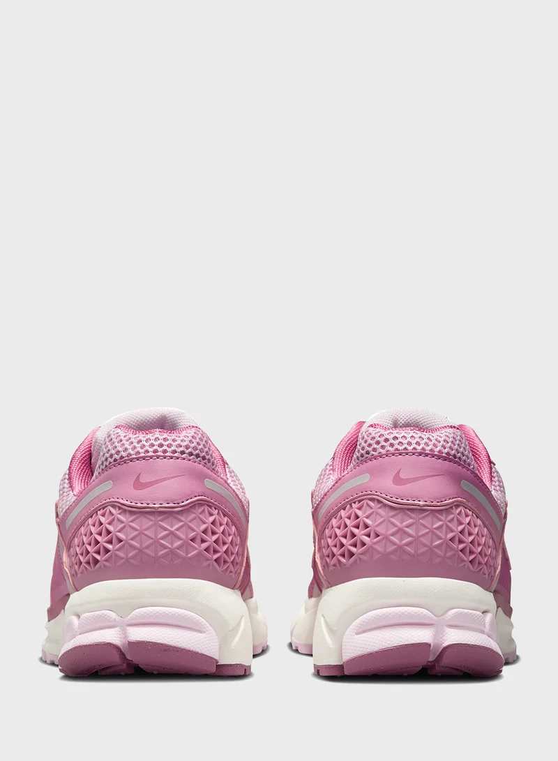 Nike Zoom Vomero 5
