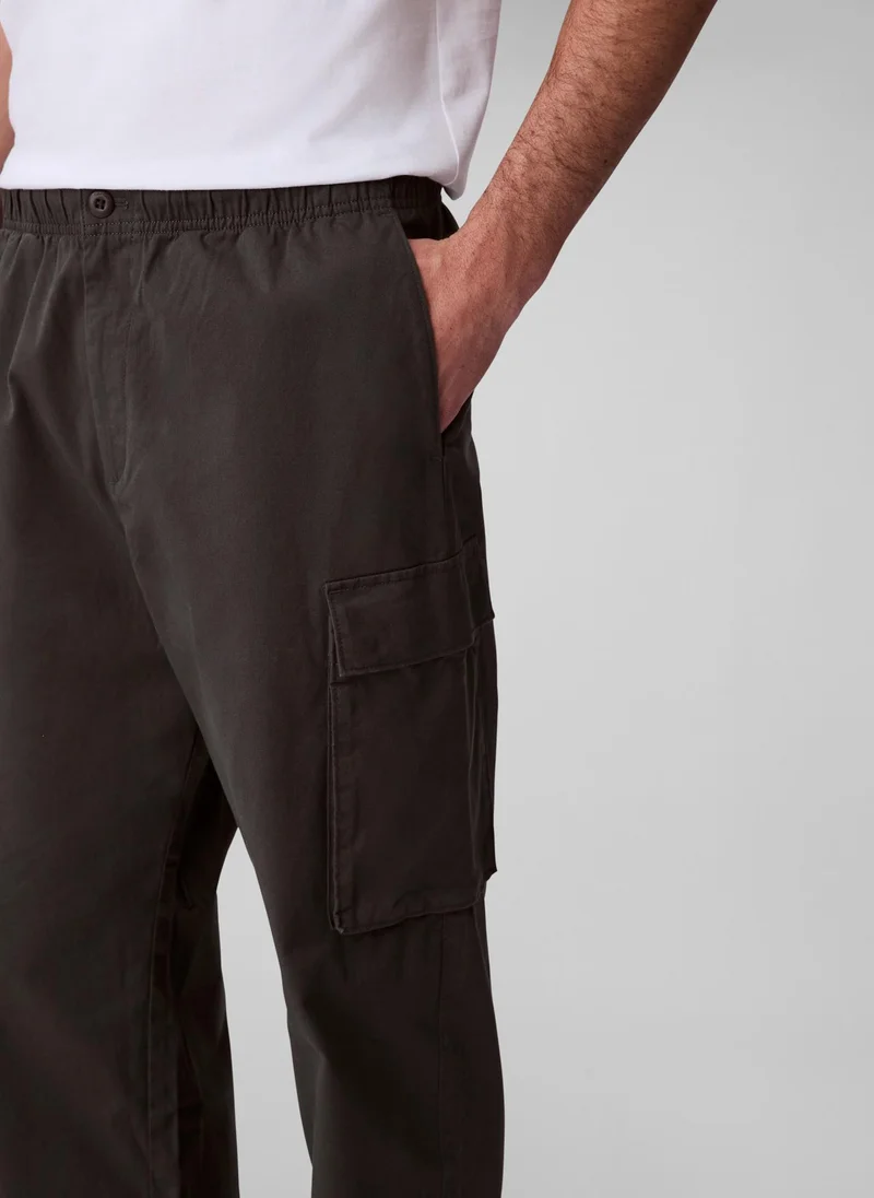Calvin Klein Jeans  Straight Cotton Twill Cargo Trousers for Men | Best Price UAE