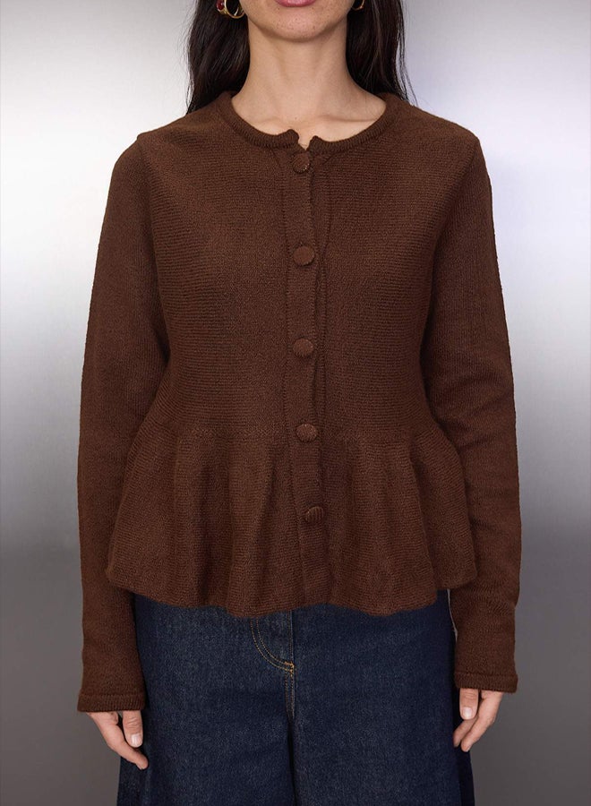 trendyol Brown Crew Neck Sweater with Flared Hem Knitwear Cardigan - Image 3