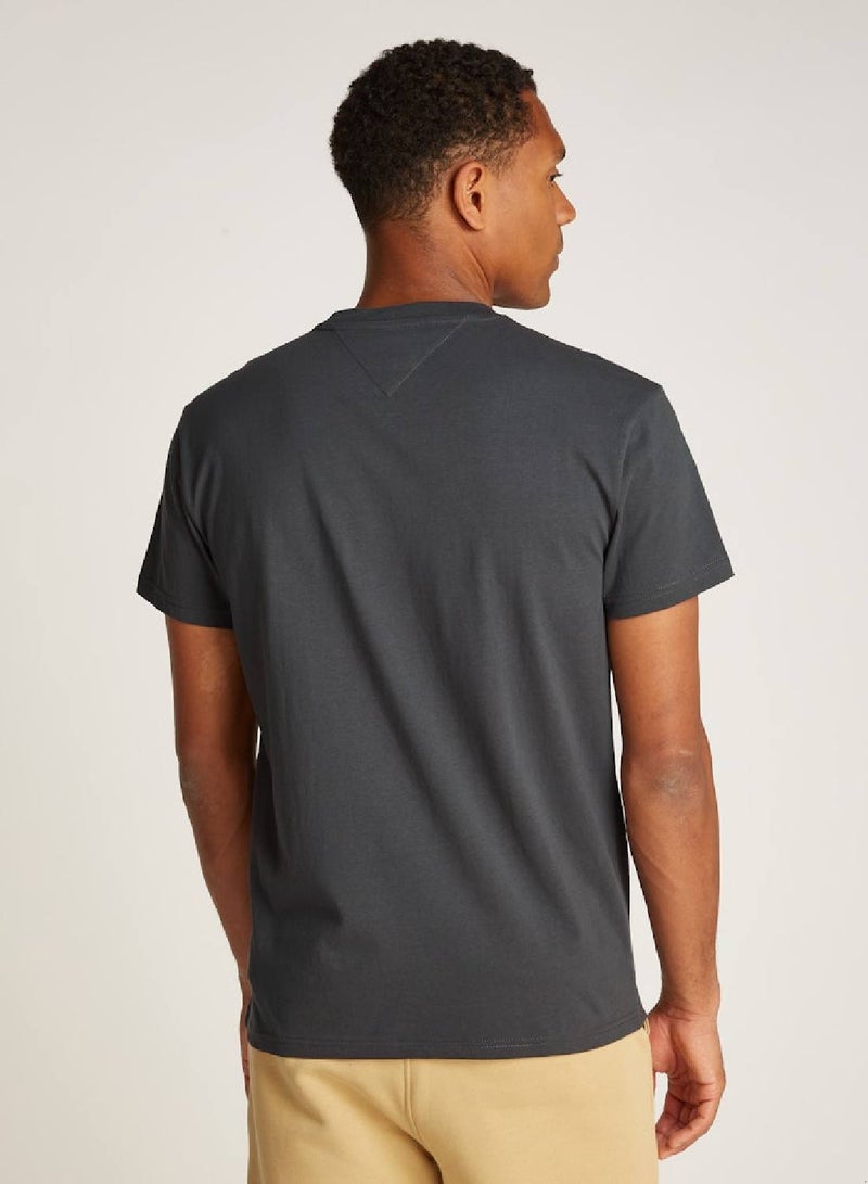 تومي جينز تيشيرت مطرز بالشعار - Image 3