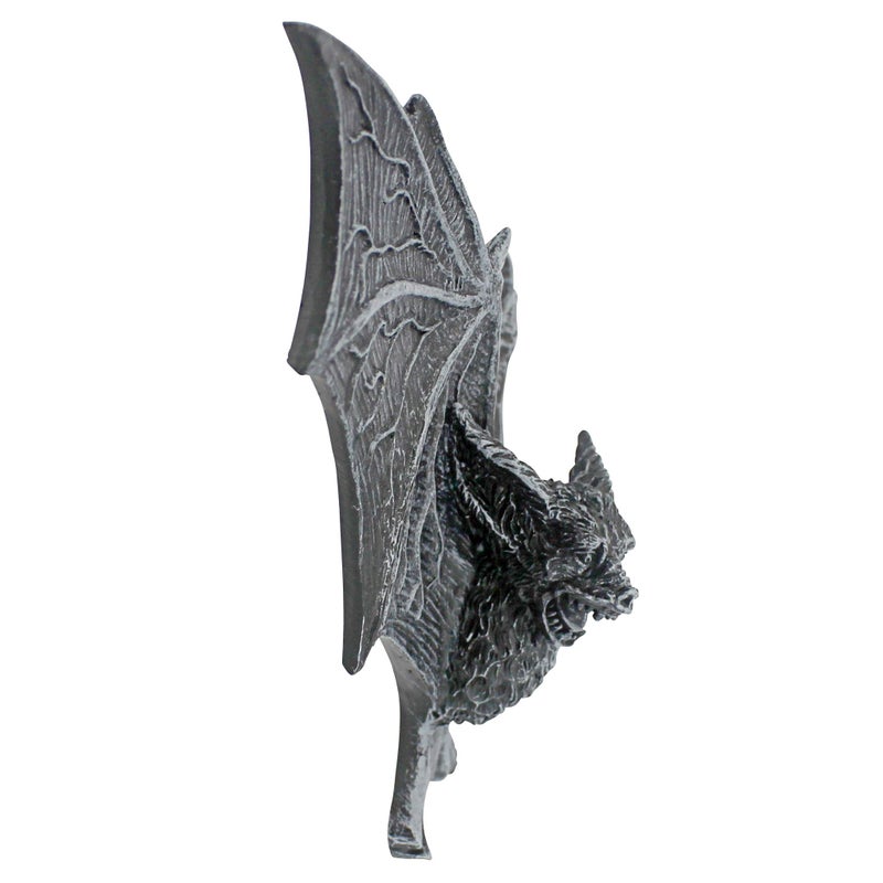 Design Toscano The Vampire Bats of Castle Barbarosa Wall Sculptures - Set of 2 - Image 4