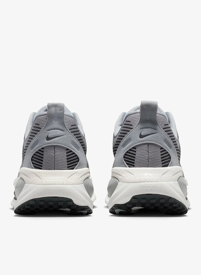 Nike Vomero 18