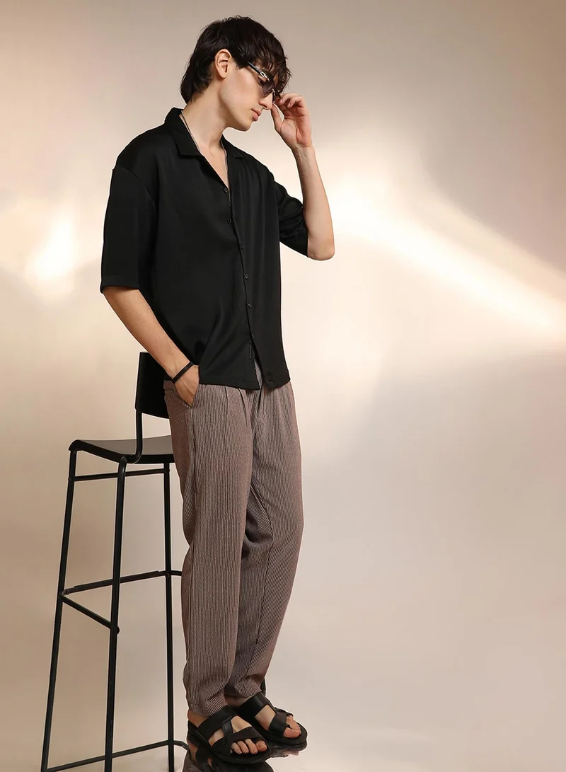 Campus Sutra Men's Onyx Black Solid Crinkle Oversized Shirt