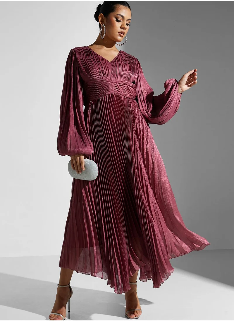 Namshi x Zena Louay Pleated Dress With Back Cut Out