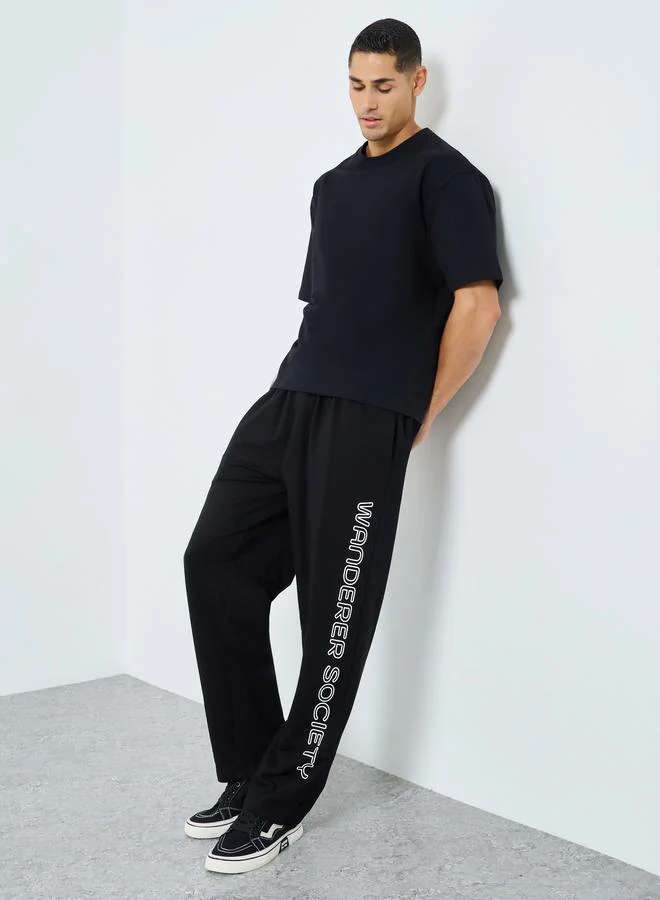 ستايلي بنطال جوغر بقصة مريحة