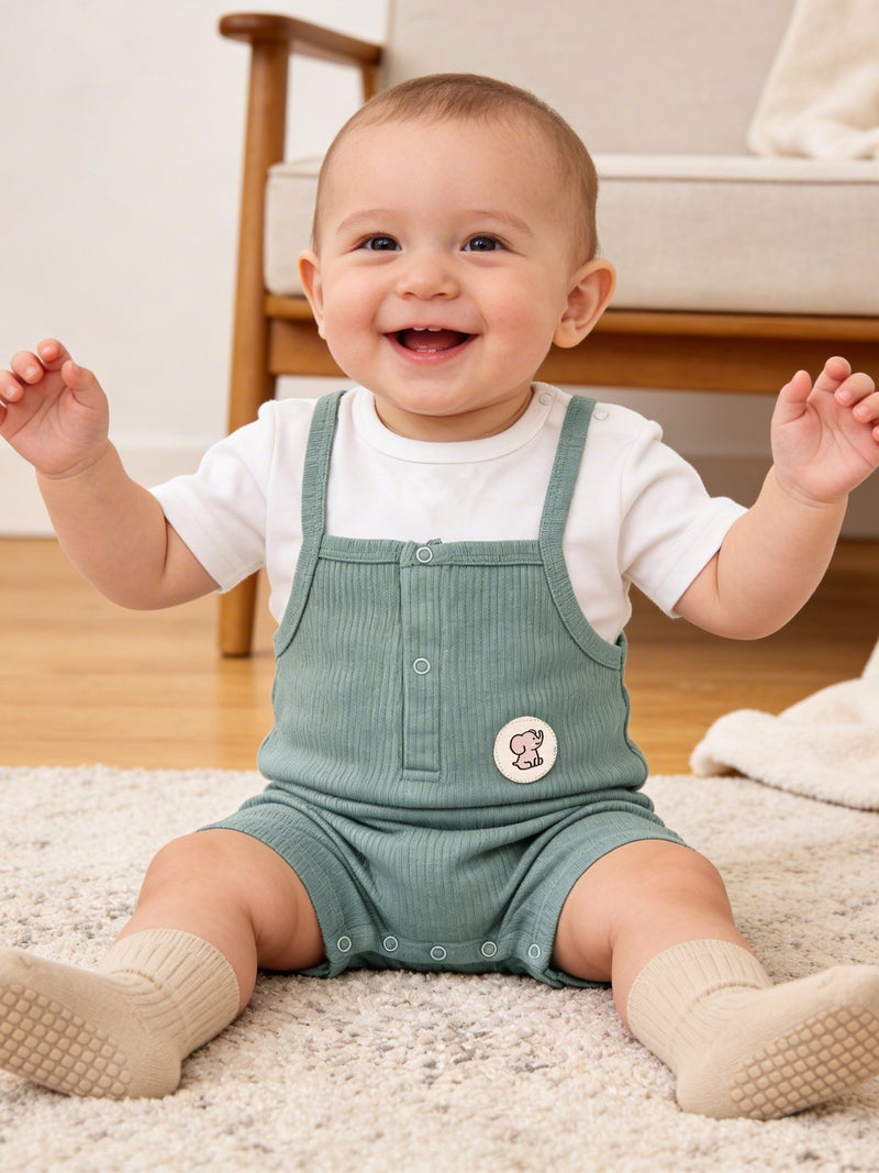 بابيز_بيسك بيبيز بيسك دنغري من القطن المضلع مع تيشيرت بأكمام قصيرة - Image 3