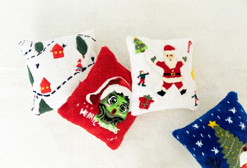 FILLE A FILLE Dream House  Pillow