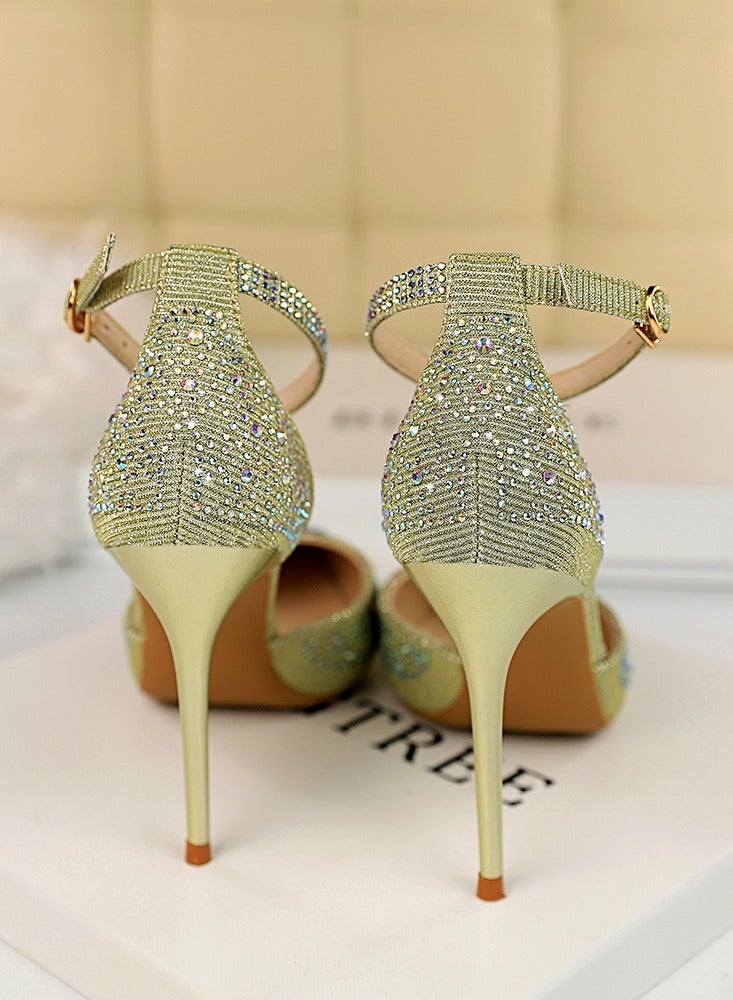 BIGTREE صندل نسائي بطول 10 سم مع أحجار الراين اللامعة وكعب عالٍ ونقاط قطع ضحلة باللون الأخضر - Image 2