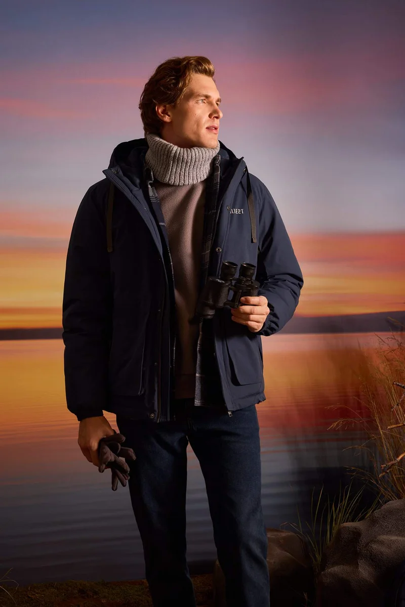 ديفاكتو Regular Fit Hooded Jacket