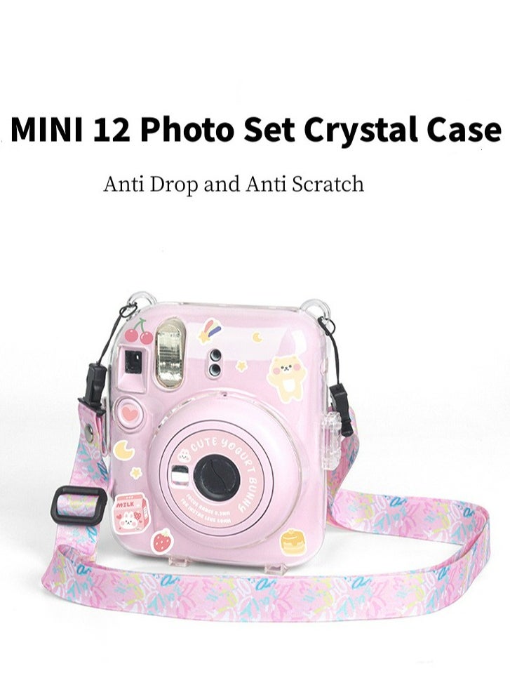Fankalo حافظة كاميرا شفافة لكاميرا Fujifilm Instax Mini 12 الفورية، حافظة صلبة Mini 12 مع جيب للصور يحمل على الظهر وحزام كتف قابل للتعديل وملصق كاميرا لطيف (وردي)  - Image 3