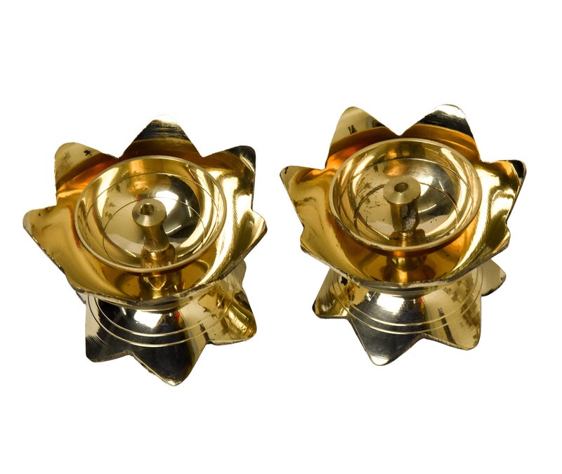 Bhimonee Decor Pure Brass Kamal Nanda Table Diya | Traditional Deepak for Pooja & Home Temple | Decorative Oil Lamp for Aarti & Rituals | 1.75 Inches, Brass, Pack of 2 Pcs - Image 5