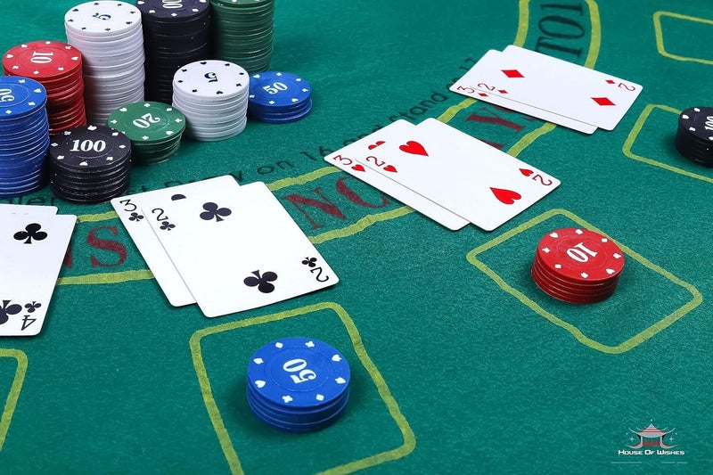 Toyshine 200 Piece Poker Chip Set with Storage Box, 2 Decks of Poker Cards, Professional Table Cover (36"x24"), and 3 Dealer Buttons - Image 5