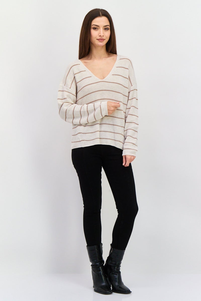 Gentle Fawn Women V Neck Knitted Long Sleeves Sweater, Beige  - Image 4