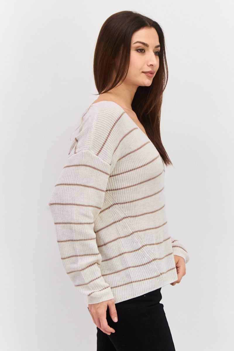 Gentle Fawn Women V Neck Knitted Long Sleeves Sweater, Beige  - Image 2