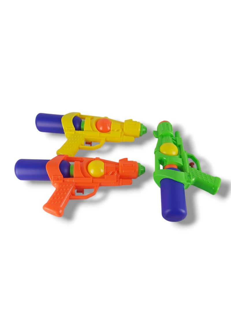 Small plastic water gun, great design, plastic water tank, easy to use for kids - multi-color 