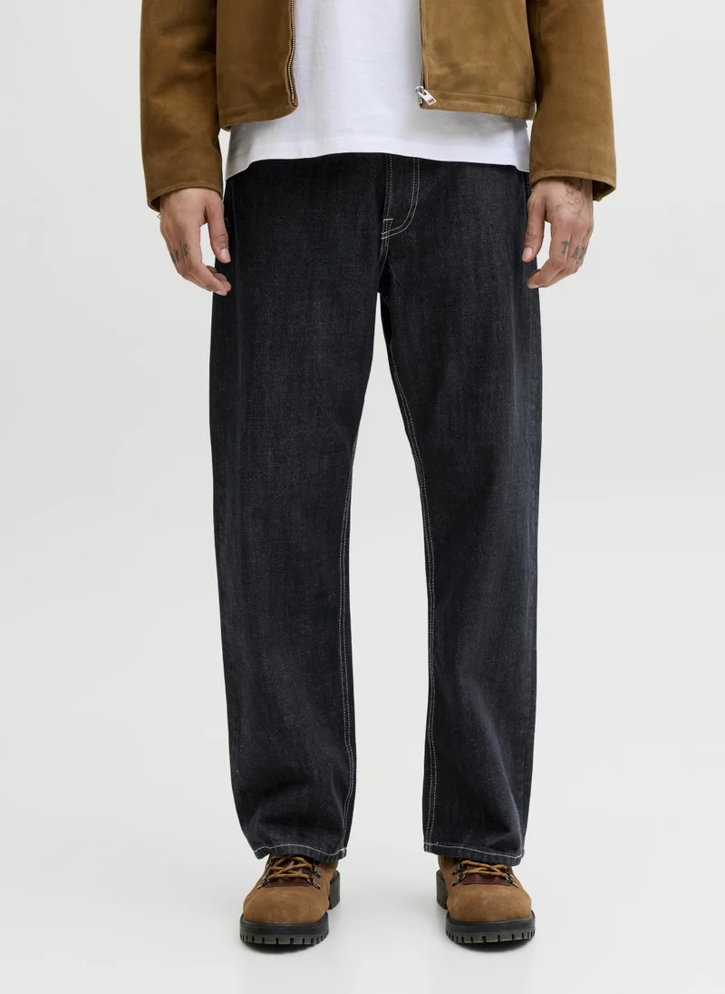 Straight Fit Jeans
