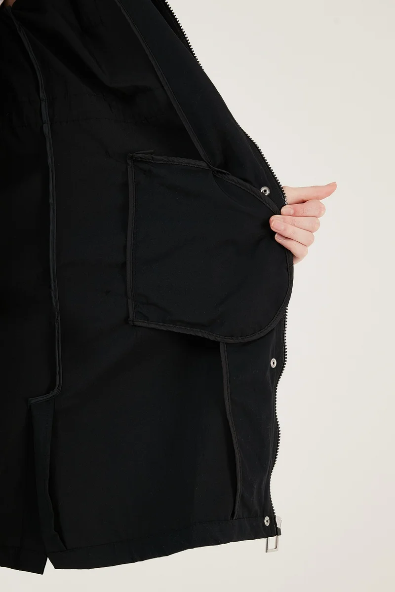 Lela Lela Regular Fit Removable Hooded Thin Seasonal Coat Women's Coat 497SEZEN
