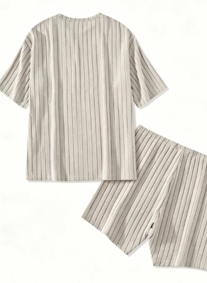 تايك تو Plus Size Beige Textured T-Shirt and Shorts Pyjama Set