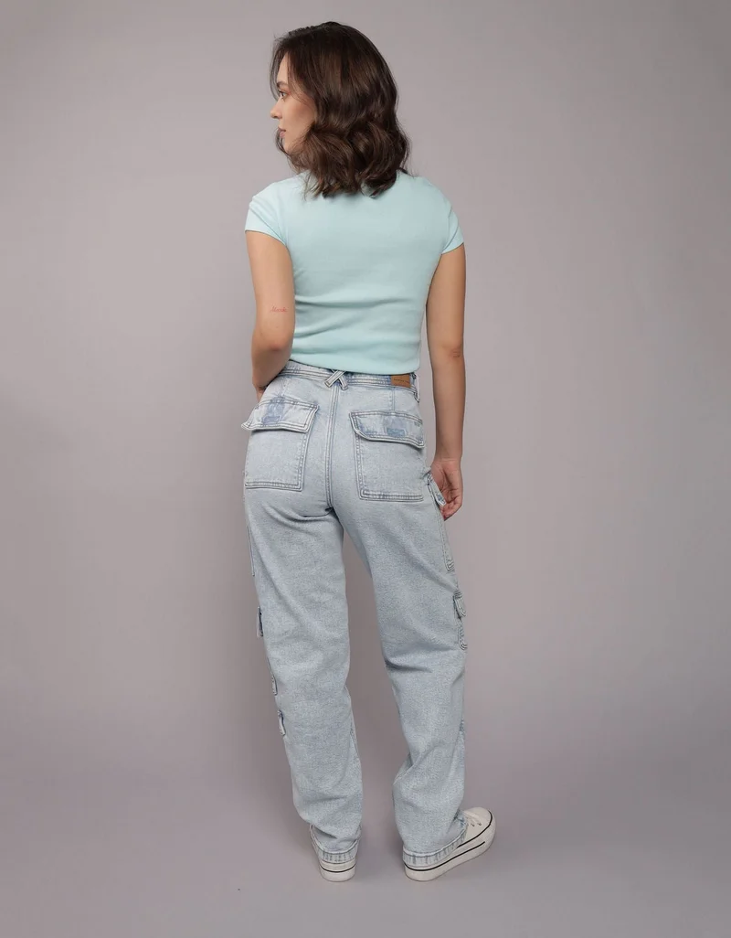 امريكان ايجل بنطلون جينز كارجو بتصميم فضفاض وقصَّة خصر عالية وساق مستقيمة