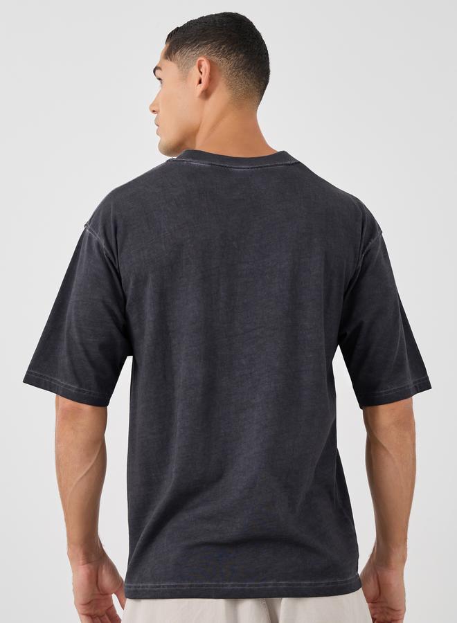 Styli Slogan Print Oversized Crew Neck T-Shirt - Image 4