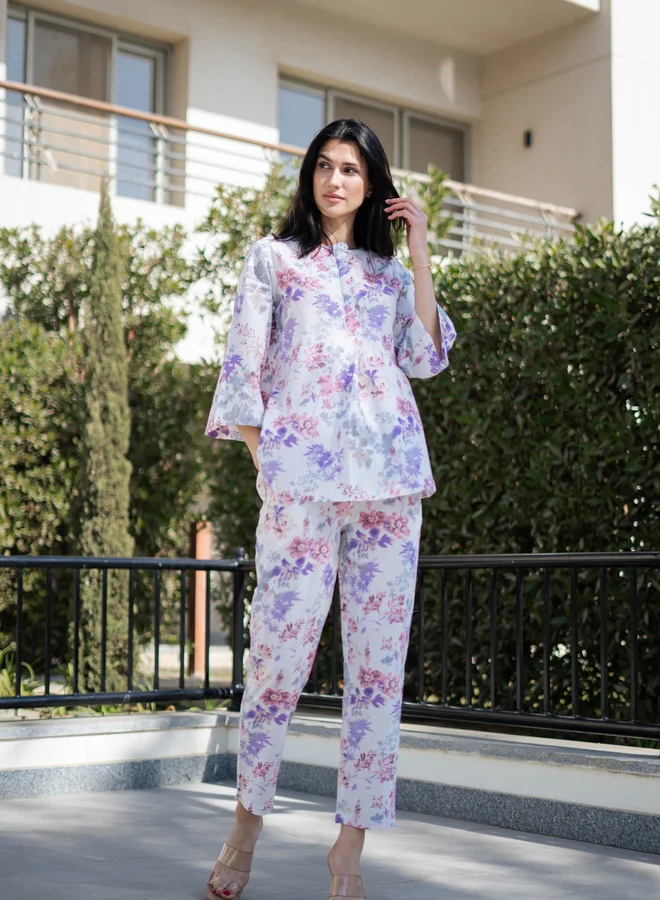 sanskrutihomes White Floral Round Neck Cotton Top and Pants Set