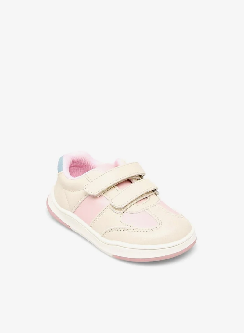 بيرفيت Girls Hook & Loop Ankle Sneakers