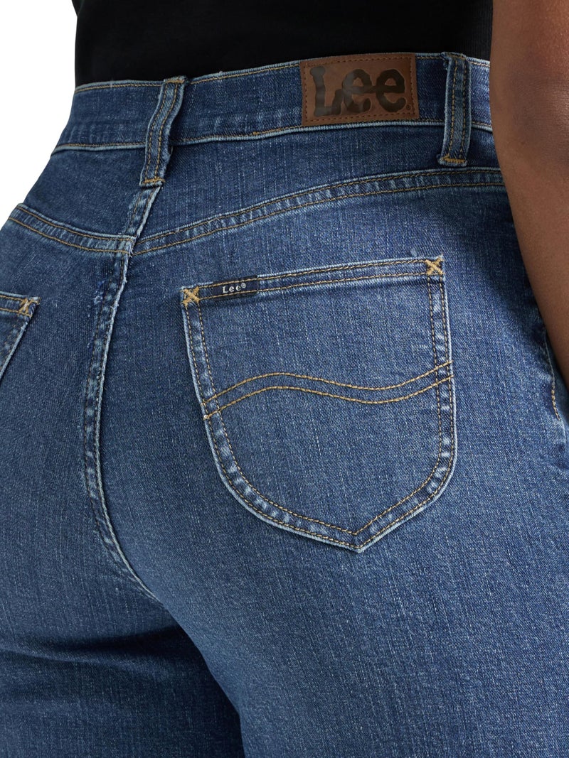 Lee Women's Legendary High Rise Mom Jean, Standout, 8 Short - Image 3