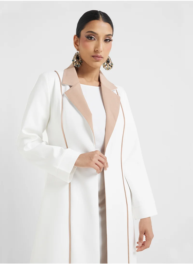 Khizana Abaya With Contrast Lapel