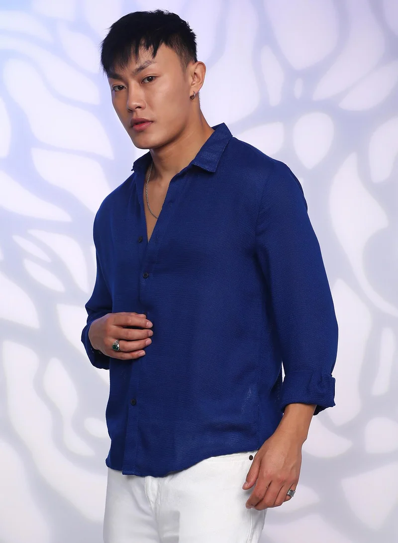 Campus Sutra Men's Indigo Blue Solid Woven Shirt