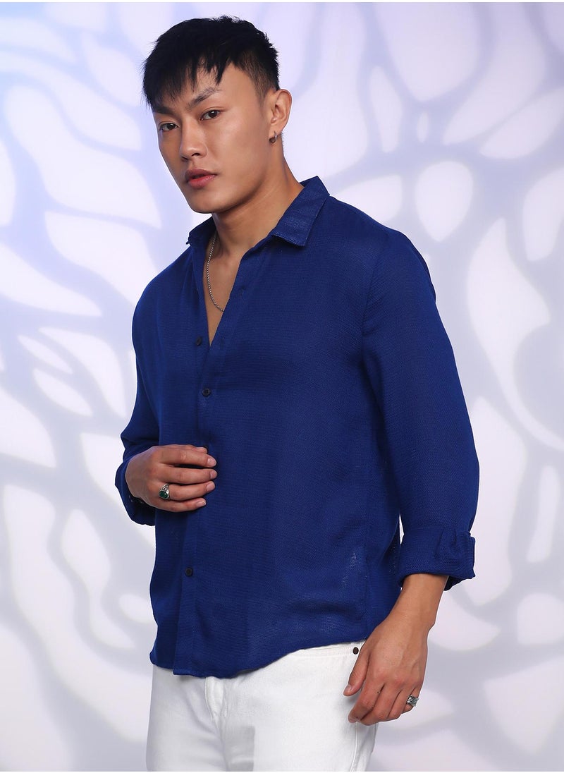 Campus Sutra - Men's Indigo Blue Solid Woven Shirt - Image 1