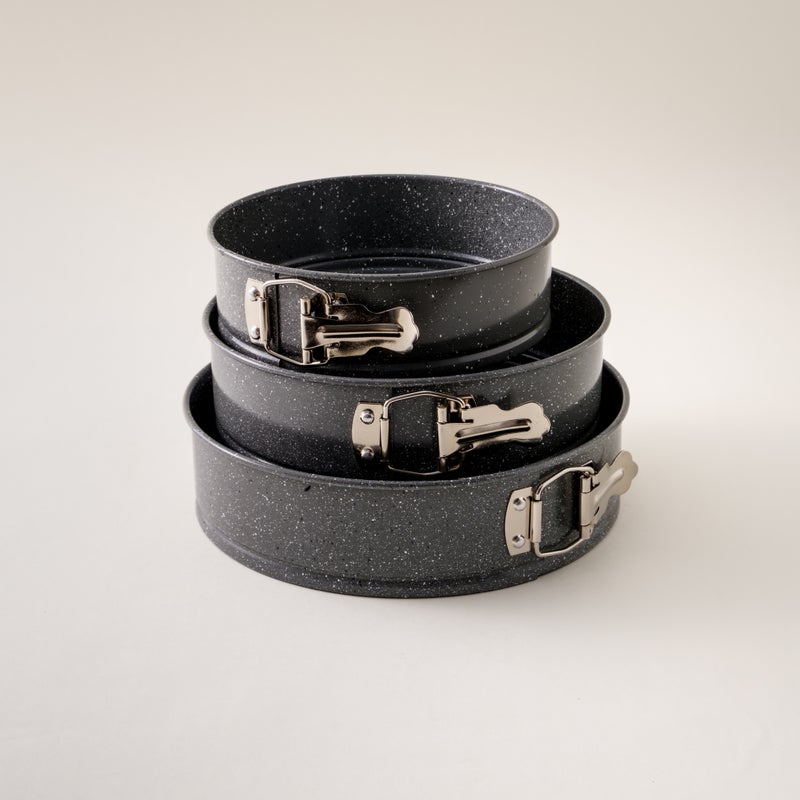 ألبرتو البرتو طقم قوالب كيك 3 قطع من الصلب الكربوني 20سم، 23سم، 25سم باللون الرمادي - Image 2