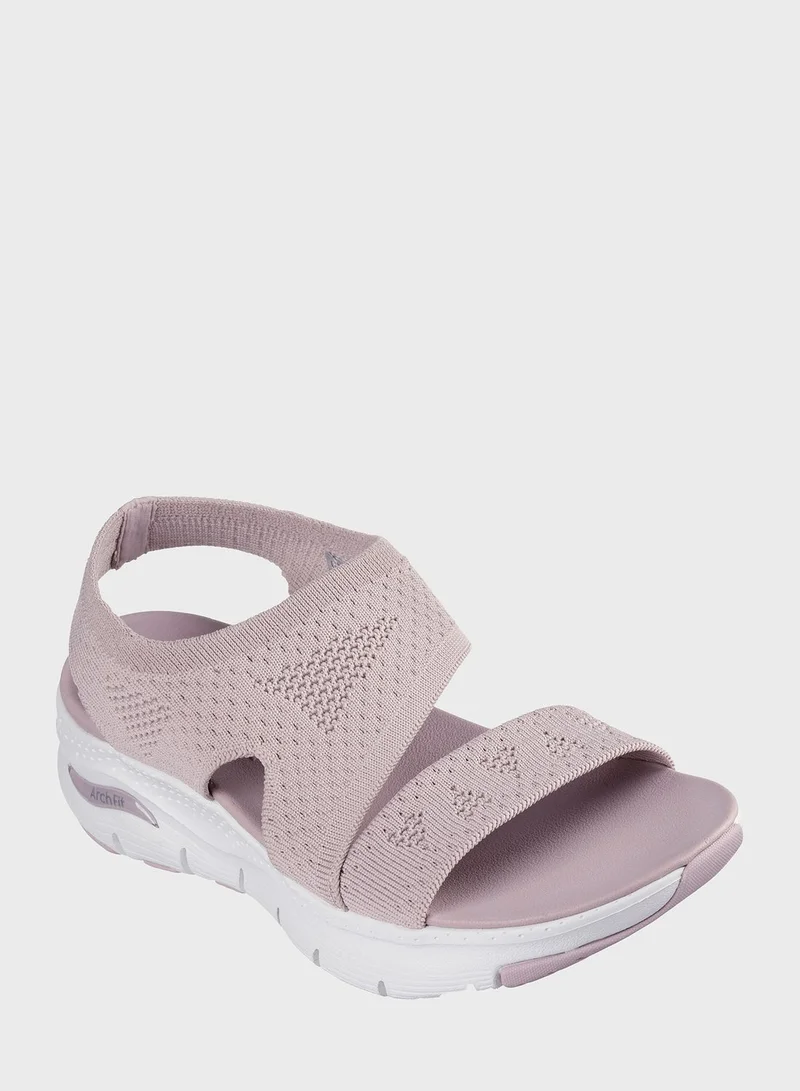 SKECHERS Arch Fit