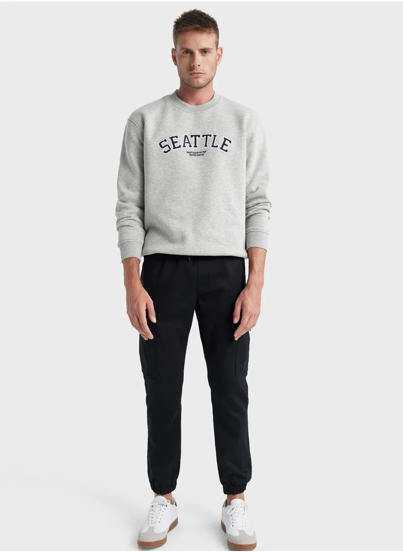 DeFacto Seattle Crew Neck Sweatshirt