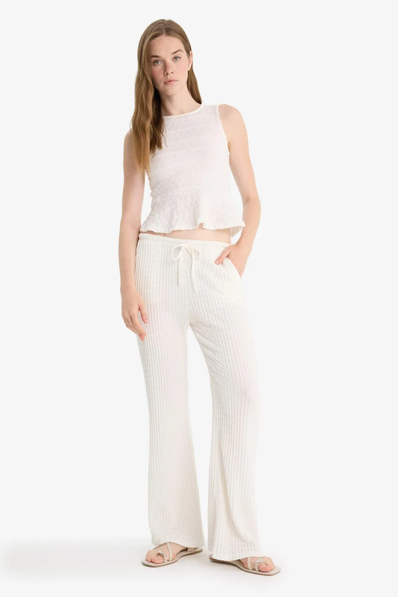 ديفاكتو Flare With Pockets Trousers