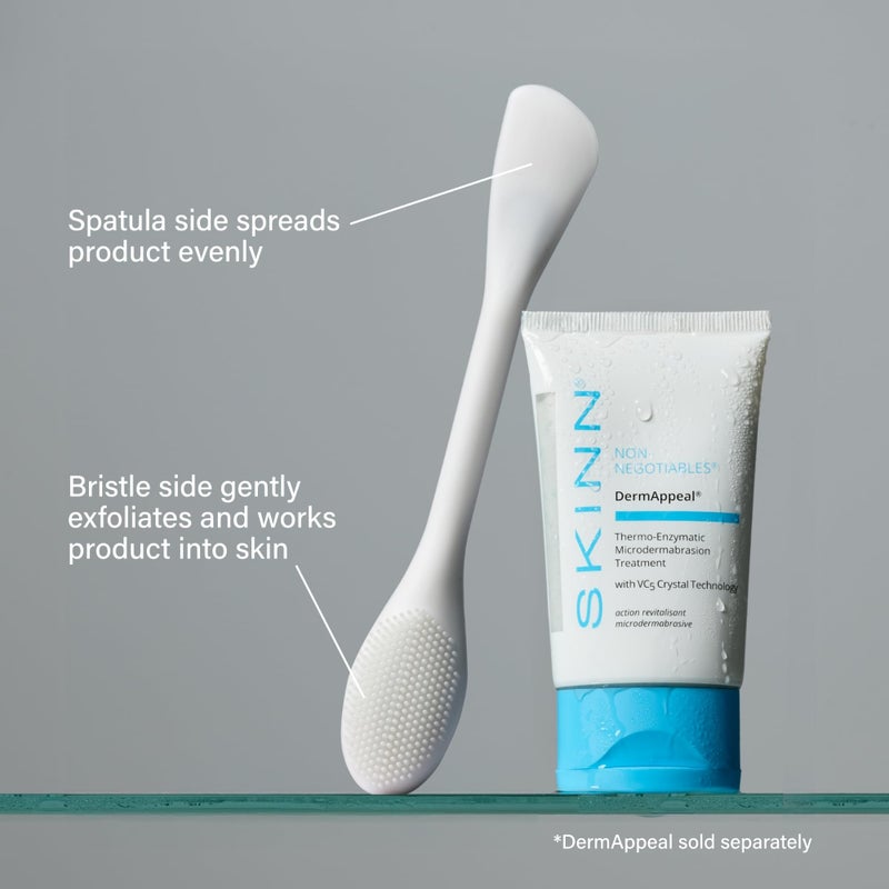 Skinn عصا تلميع المسام من SKINN، فرشاة تنظيف الوجه السيليكونية - فرشاة وجه مزدوجة الجوانب مع تقشير لطيف وعميق لجميع أنواع البشرة - أداة تنظيف المسام اليدوية للنساء والرجال - خالية من BPA - Image 4