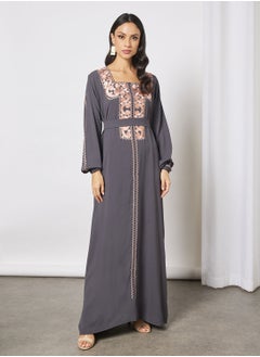 Jalabiya With Abstract Embroidery In Front And Garterised Wrist With Belt