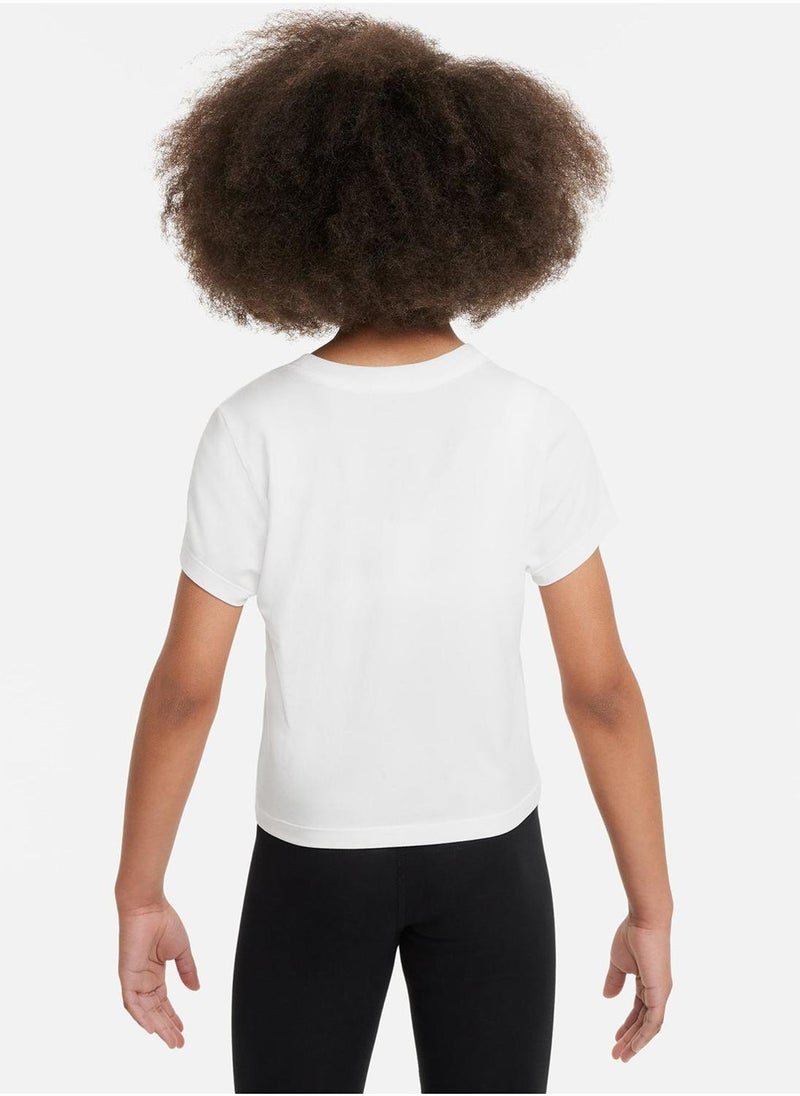 Nike Youth Nsw Essential T-Shirt - Image 2