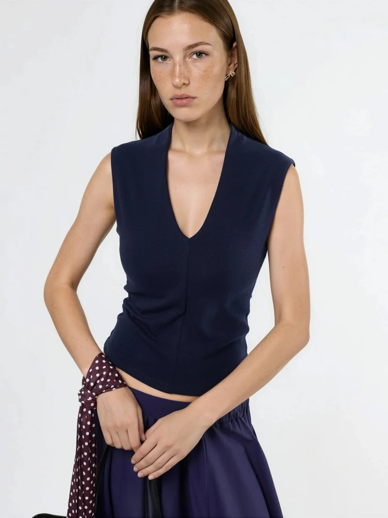 بوسيم BUSEM V-neck Sleeveless Drape Blouse