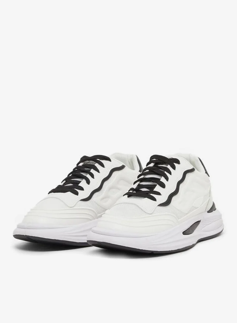 ستايلي اكتيف حذاء رياضي ذو نعل مبطن ومقدمة مدببة