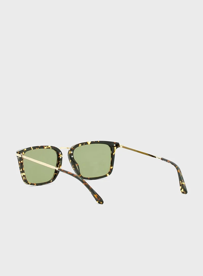 CALVIN KLEIN Wayfarers Sunglasses
