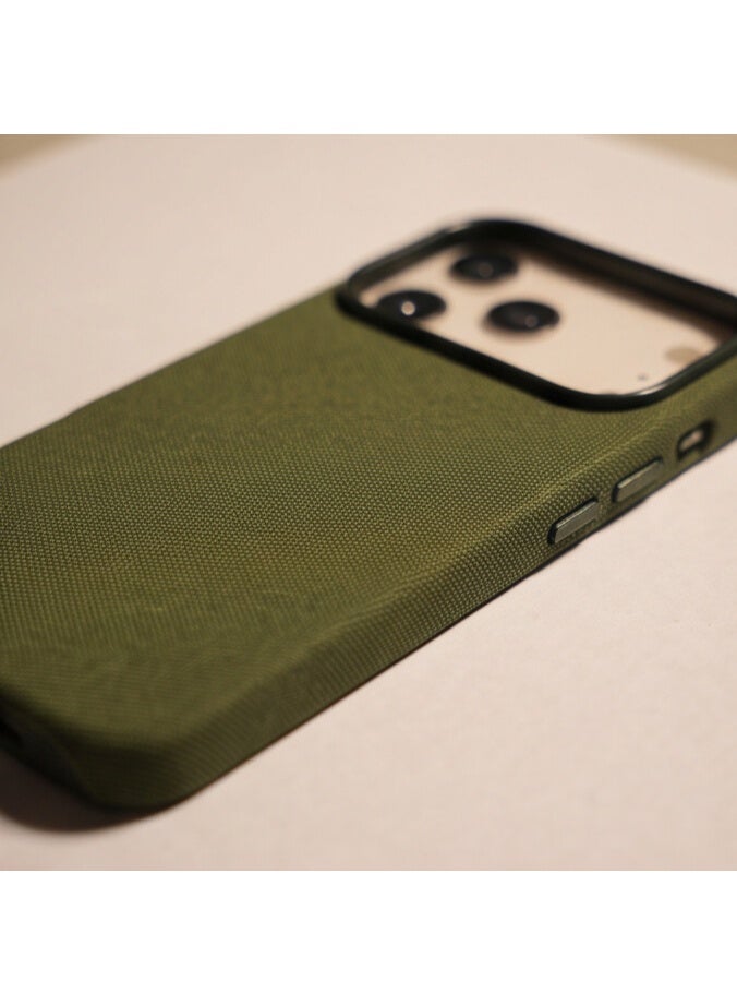 جراب BIGC بتصميم محبب للحماية متوافق مع iPhone 17 Pro Max مقاوم للخدوش لون أخضر - Image 2