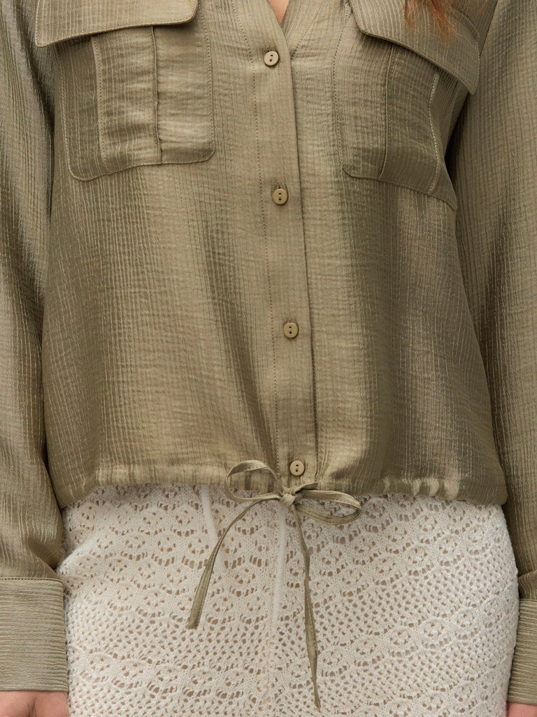 VERO MODA قميص VMTOMA بأكمام طويلة مع ربطة عنق من قماش WVN - Image 4
