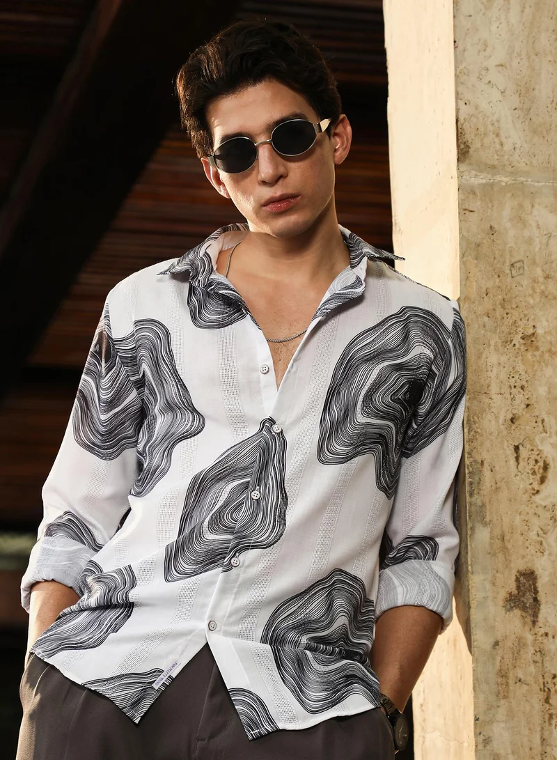 كامبوس سوترا Campus Sutra Men's Chalk White & Midnight Black Contrast-Spool Jacquard Shirt | Spread Collar , Long  Cuffed Sleeves , Button Closure | Abstract Dobby | Cotton-Blend Shirt For Casual Wear