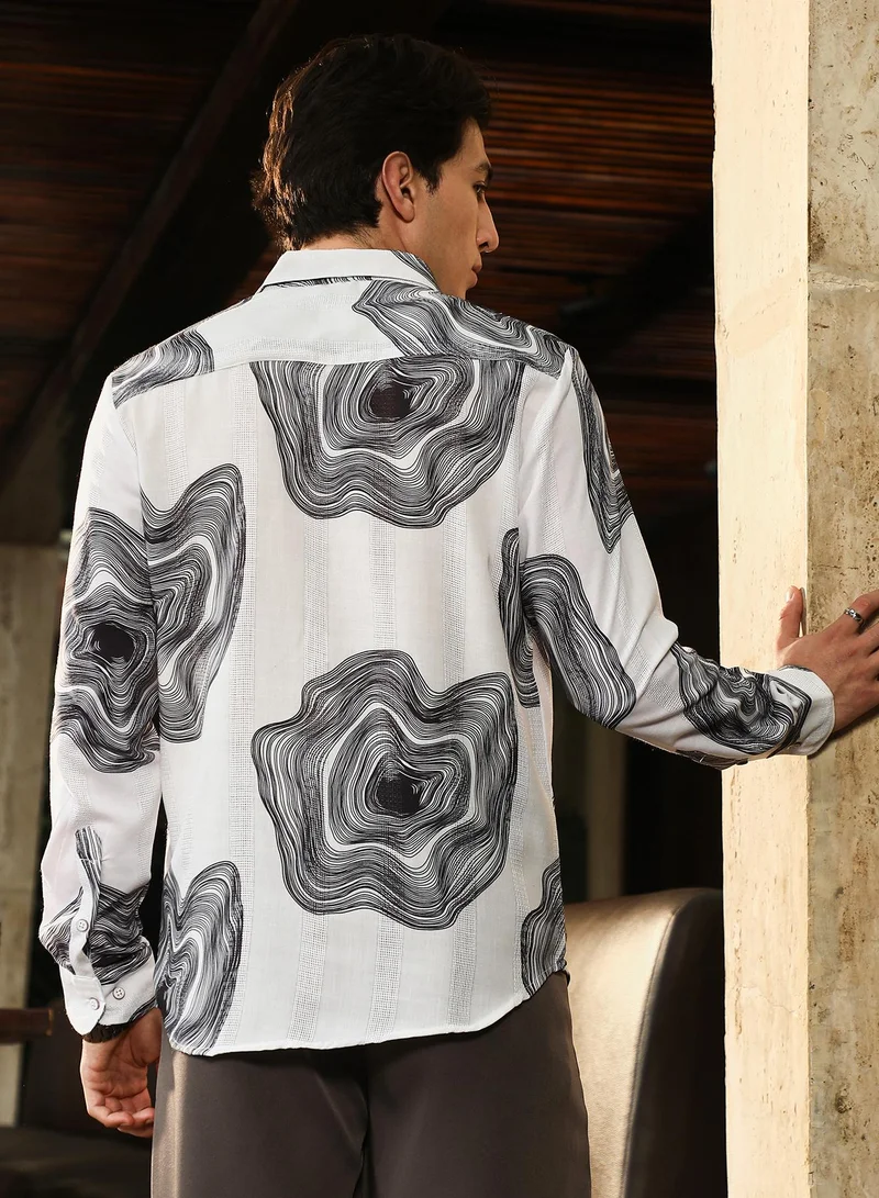 Campus Sutra Campus Sutra Men's Chalk White & Midnight Black Contrast-Spool Jacquard Shirt | Spread Collar , Long  Cuffed Sleeves , Button Closure | Abstract Dobby | Cotton-Blend Shirt For Casual Wear