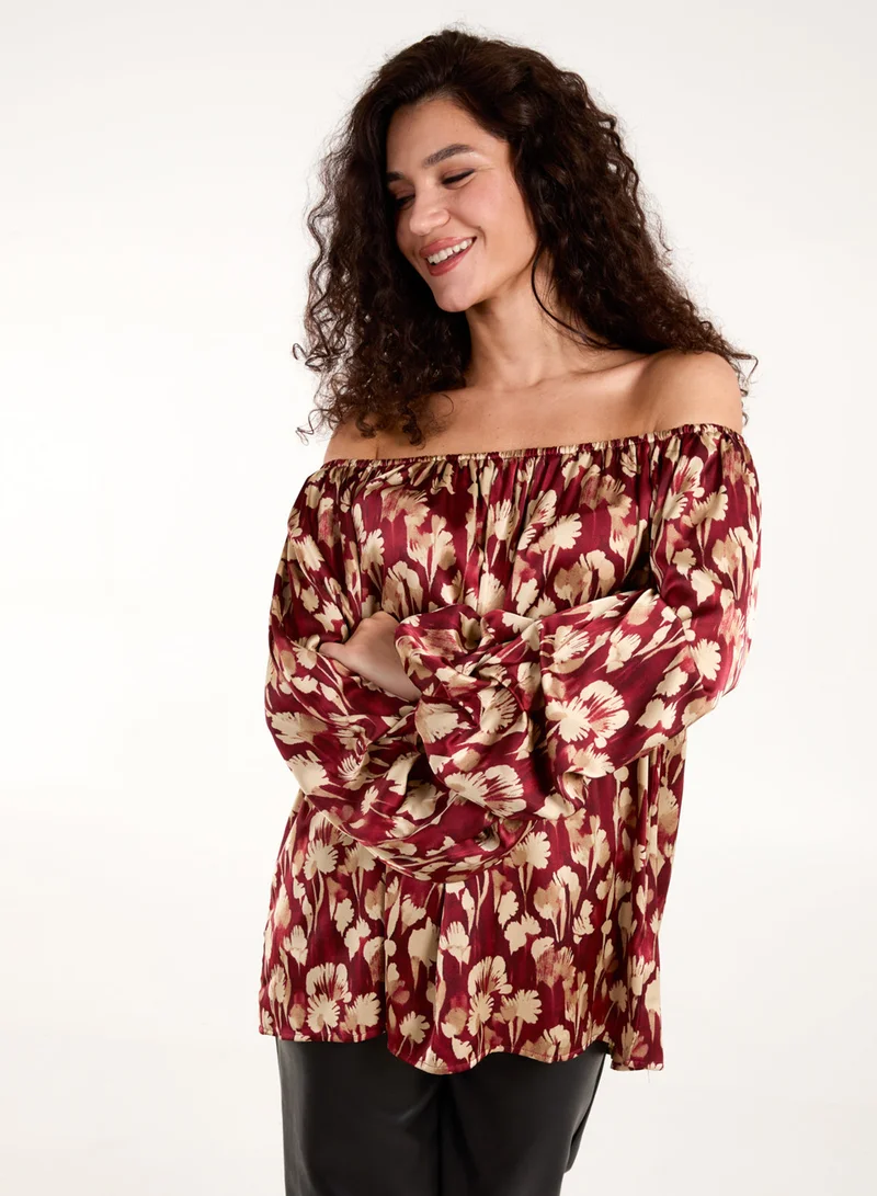 بلو فانيلا بلوزة بكتف مكشوف وأكمام مكشكشة بنقشة الزهور