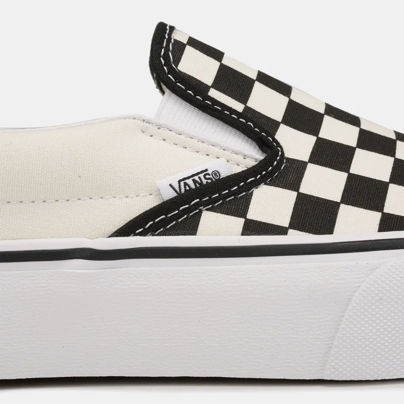 VANS Black Classic Slip-On Platform Unisex Shoe for Women | Best Price UAE
