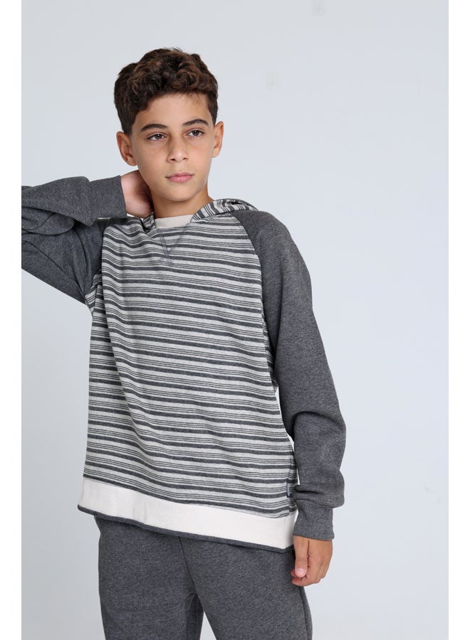 Junior Boys Pyjama Set - Image 2