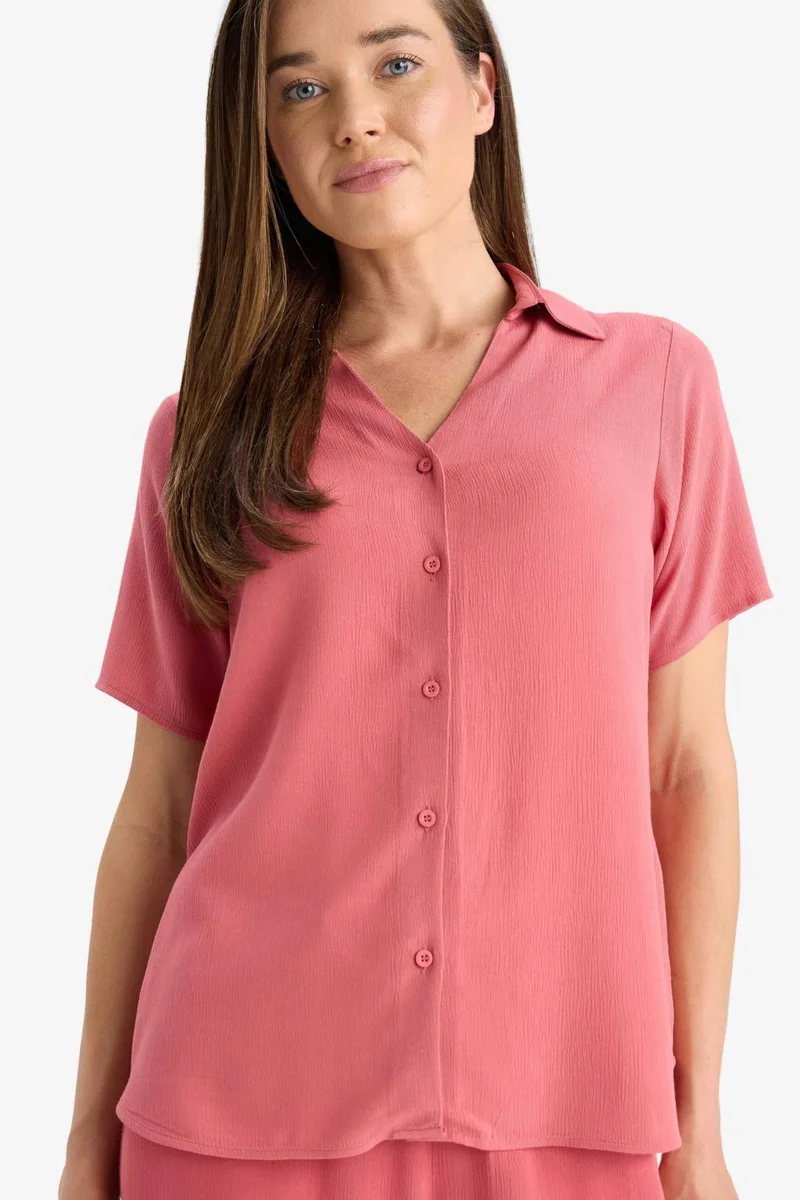 ديفاكتو Regular Fit Flap Collar Crinkle Viscose Short Sleeve Shirt